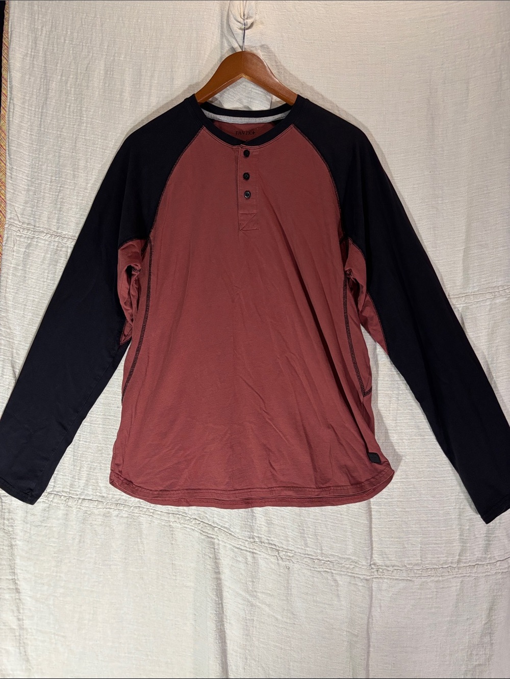 Tavik Men’s Raglan Henley Shirt Long-Sleeve Rust Red Black Size L 100% Cotton